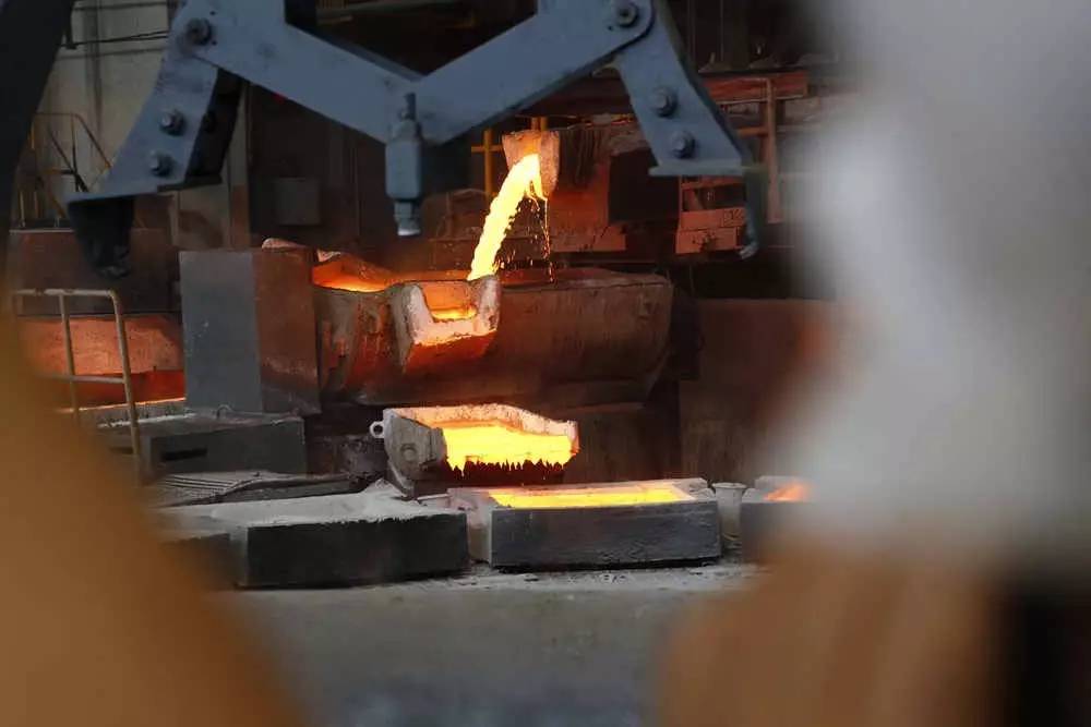 Tin smelting process